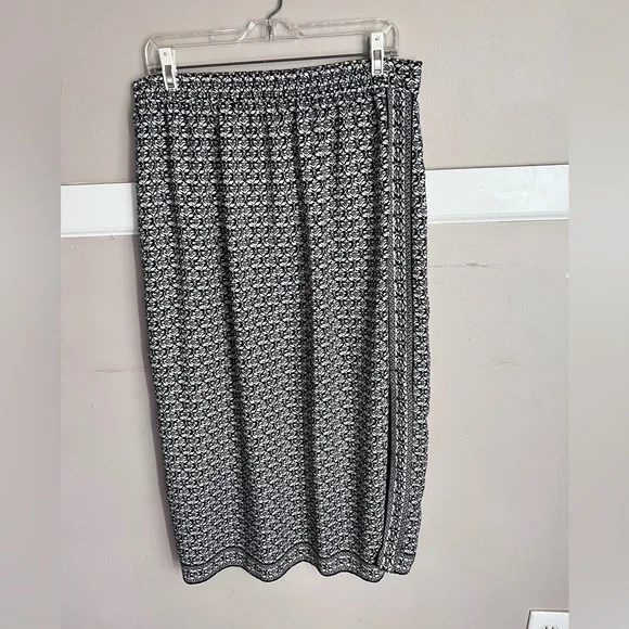 Max Studio Black and White Skirt Size L - Picture 7 of 9